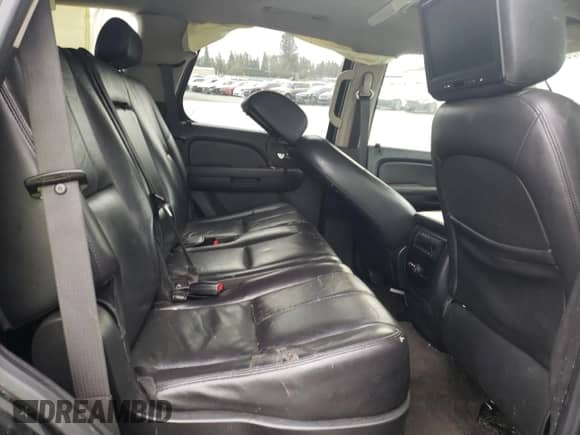 2008 Chevrolet Tahoe with VIN 1GNFC13558R174269, listed as a Copart auction lot 86560864 with 257,814 mi miles and Salvage title. Bid and sale history available at DreamBid. Image 10.