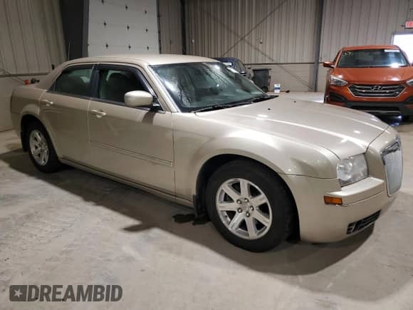2006 Chrysler 300 Touring с VIN 2C3KA53G16H346742, выставлен на аукционе Copart как лот 82737195 с пробегом 165 260 миль миль и Чистый • Clean title. История ставок и продаж доступна на DreamBid. Изображение 4.