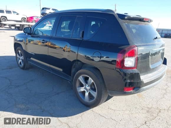 2016 Jeep Compass High Altitude with VIN 1C4NJCEA2GD761735, listed as a IAAI auction lot 41404892 with 114,129 mi miles and . Bid and sale history available at DreamBid. Image 3.