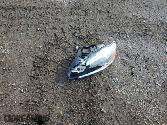 2016 Volvo S60 T5 Drive-E Premier with VIN LYV402FK4GB111282, listed as a Copart auction lot 85314175 with 76,369 mi miles and Salvage title. Bid and sale history available at DreamBid. Image 12.