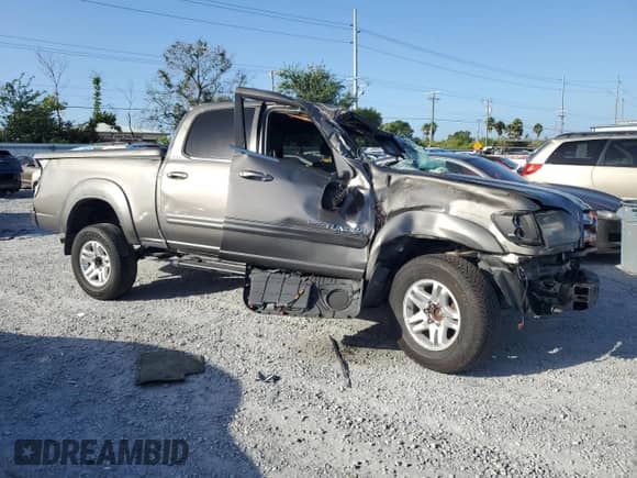 2006 Toyota Tundra Limited z VIN 5TBET38196S544331, wystawiony jako Copart lot #81961585 z przebiegiem Nie podano mil oraz Szkoda całkowita • Salvage title. Historia ofert i sprzedaży dostępna na DreamBid. Obrazek 4.