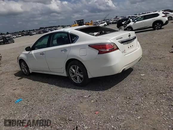 2015 Nissan Altima SL with VIN 1N4AL3AP5FC114484, listed as a Copart auction lot 61464255 with 120,379 mi miles and Salvage title. Bid and sale history available at DreamBid. Image 13.