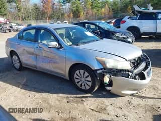 2008 Honda Accord LX z VIN 1HGCP263X8A163249, wystawiony jako IAAI lot #43470092 z przebiegiem 166 953 mil mil oraz . Historia ofert i sprzedaży dostępna na DreamBid. Obrazek 1.