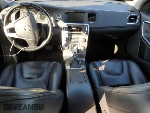 2013 Volvo S60 T6 R-Design Platinum с VIN YV1902FH4D2177249, выставлен на аукционе Copart как лот 71166385 с пробегом 149 002 миль миль и Чистый • Clean title. История ставок и продаж доступна на DreamBid. Изображение 8.