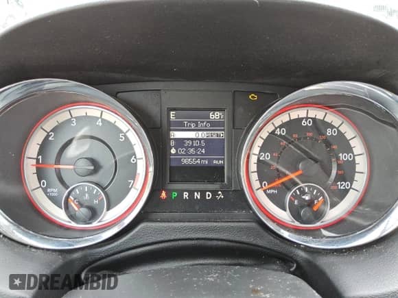 2019 Dodge Grand Caravan SE with VIN 2C4RDGBG6KR639216, listed as a Copart auction lot 80384975 with 98,554 mi miles and Clean title. Bid and sale history available at DreamBid. Image 9.