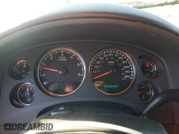2008 Chevrolet Tahoe Special Service с VIN 1GNFK030X8R232801, выставлен на аукционе Copart как лот 85521955 с пробегом 175 299 миль миль и Чистый • Clean title. История ставок и продаж доступна на DreamBid. Изображение 9.