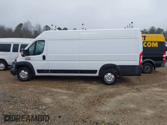 2019 Ram ProMaster Cargo z VIN 3C6URVJG7KE543895, wystawiony jako IAAI lot #41524135 z przebiegiem 93 150 mil mil oraz . Historia ofert i sprzedaży dostępna na DreamBid. Obrazek 14.