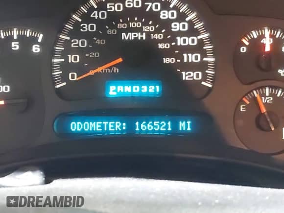 2005 Chevrolet Tahoe LS с VIN 1GNEK13T65J189354, выставлен на аукционе IAAI как лот 42307925 с пробегом 166 521 миль миль и . История ставок и продаж доступна на DreamBid. Изображение 7.