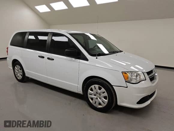 2019 Dodge Grand Caravan SE with VIN 2C4RDGBG4KR573538, listed as a Copart auction lot 85575535 with 133,238 mi miles and Clean title. Bid and sale history available at DreamBid. Image 4.
