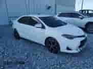 2019 Toyota Corolla XLE z VIN 5YFBURHE8KP909761, wystawiony jako Copart lot #54920985 z przebiegiem 65 600 mil mil oraz Szkoda całkowita • Salvage title. Historia ofert i sprzedaży dostępna na DreamBid. Obrazek 4.