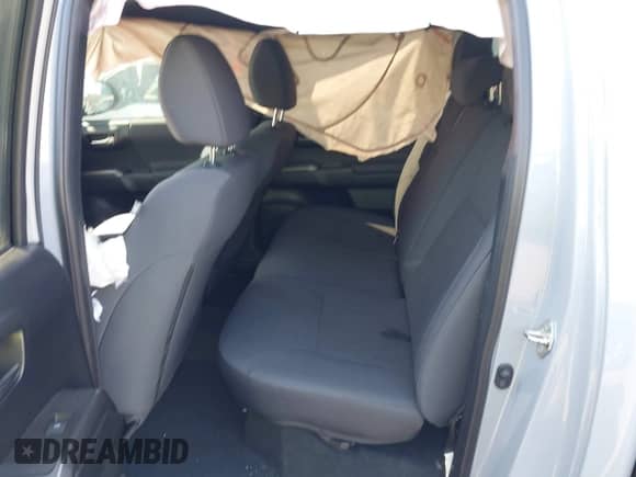 2019 Toyota Tacoma SR5 с VIN 3TMAZ5CN7KM086311, выставлен на аукционе IAAI как лот 43131255 с пробегом 33 027 миль миль и . История ставок и продаж доступна на DreamBid. Изображение 8.
