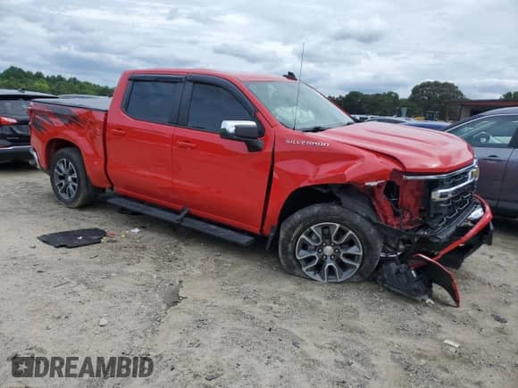 2022 Chevrolet Silverado 1500 LT with VIN 1GCPDDEK2NZ545057, listed as a Copart auction lot 62767975 with 55,304 mi miles and Salvage title. Bid and sale history available at DreamBid. Image 4.