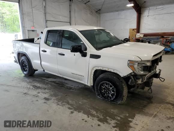 2019 GMC Sierra 1500 with VIN 1GTR9AEF8KZ376136, listed as a Copart auction lot 54483935 with 168,153 mi miles and Salvage title. Bid and sale history available at DreamBid. Image 4.
