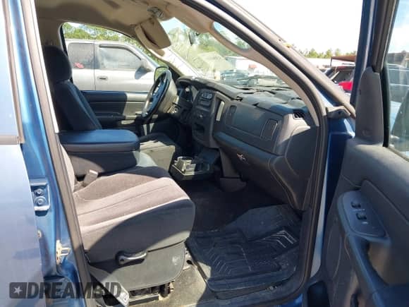 2003 Dodge 2500 ST с VIN 3D7KA28D33G725798, выставлен на аукционе IAAI как лот 43068083 с пробегом 252 878 миль миль и . История ставок и продаж доступна на DreamBid. Изображение 5.