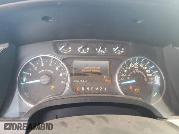 2011 Ford F-150 XL z VIN 1FTEW1CM6BFD08072, wystawiony jako Copart lot #81715505 z przebiegiem 240 475 mil mil oraz Czysty tytuł • Clean title. Historia ofert i sprzedaży dostępna na DreamBid. Obrazek 9.