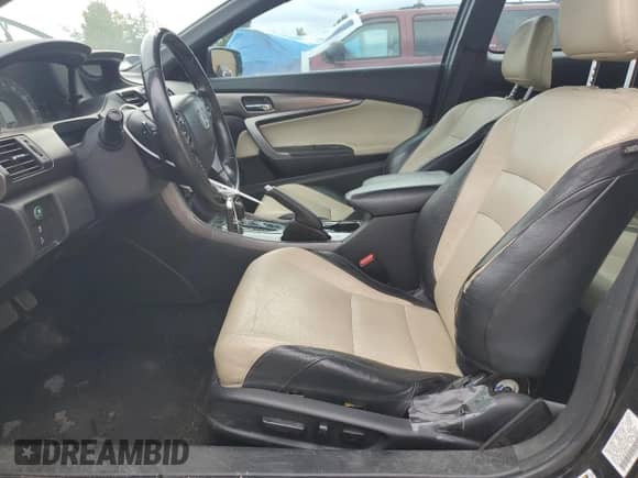 2016 Honda Accord EX-L with VIN 1HGCT2B91GA006097, listed as a Copart auction lot 82358435 with 179,336 mi miles and Salvage title. Bid and sale history available at DreamBid. Image 7.