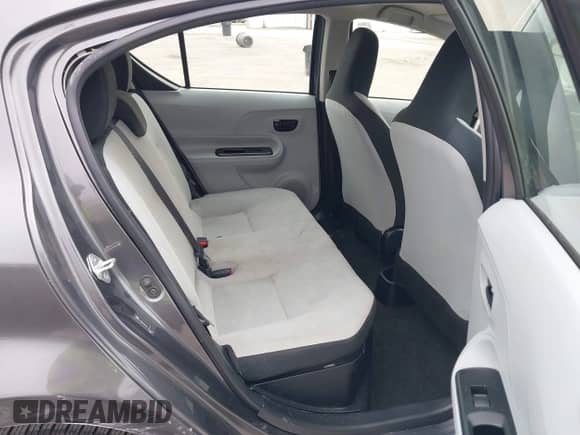 2014 Toyota Prius One z VIN JTDKDTB37E1567670, wystawiony jako IAAI lot #42720319 z przebiegiem 157 601 mil mil oraz . Historia ofert i sprzedaży dostępna na DreamBid. Obrazek 8.