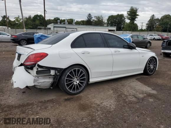 2018 Mercedes-Benz C 43 AMG с VIN 55SWF6EB2JU273948, выставлен на аукционе Copart как лот 81180455 с пробегом 55 253 миль миль и Списание • Salvage title. История ставок и продаж доступна на DreamBid. Изображение 3.