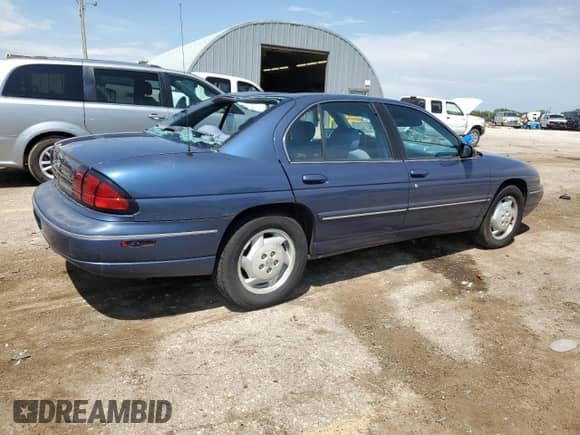 1997 Chevrolet Lumina с VIN 2G1WL52M6V9153339, выставлен на аукционе Copart как лот 67913684 с пробегом 96 470 миль миль и Списание • Salvage title. История ставок и продаж доступна на DreamBid. Изображение 3.