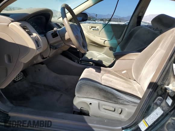 2000 Honda Accord LX с VIN 1HGCG1649YA047852, выставлен на аукционе Copart как лот 68361195 с пробегом 182 254 миль миль и Списание • Salvage title. История ставок и продаж доступна на DreamBid. Изображение 7.