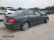 2013 Mercedes-Benz C 300 Sport z VIN WDDGF8AB1DR296813, wystawiony jako Copart lot #71831065 z przebiegiem 161 895 mil mil oraz Szkoda całkowita • Salvage title. Historia ofert i sprzedaży dostępna na DreamBid. Obrazek 3.