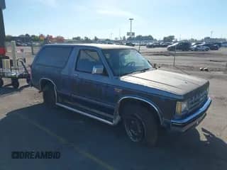 1984 Chevrolet Blazer with VIN 1G8CT18B3E8152177, listed as a IAAI auction lot 43522743 with Not provided miles and . Bid and sale history available at DreamBid. Image 1.