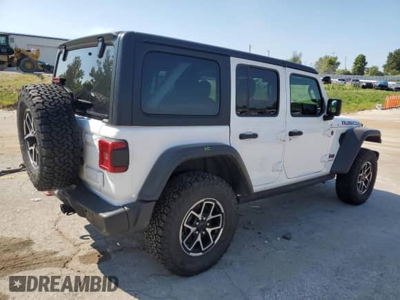 2024 Jeep Wrangler Rubicon with VIN 1C4PJXFG0RW337593, listed as a Copart auction lot 67206255 with 26,919 mi miles and Clean title. Bid and sale history available at DreamBid. Image 3.