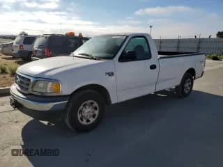2003 Ford F-150 XL с VIN 2FDPF17M53CB10756, выставлен на аукционе Copart как лот 68529135 с пробегом 57 003 миль миль и Чистый • Clean title. История ставок и продаж доступна на DreamBid. Изображение 1.
