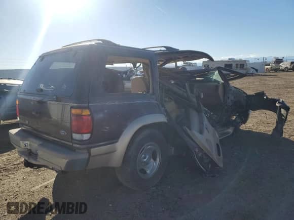 1997 Ford Explorer XL z VIN 1FMDU34E1VZC34160, wystawiony jako Copart lot #70461085 z przebiegiem 175 863 mil mil oraz Czysty tytuł • Clean title. Historia ofert i sprzedaży dostępna na DreamBid. Obrazek 3.