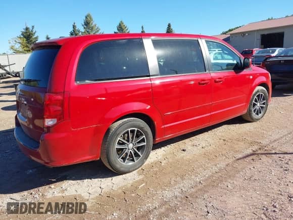 2014 Dodge Grand Caravan SXT 30th Anniversary with VIN 2C4RDGCG4ER335658, listed as a IAAI auction lot 43380204 with 129,746 mi miles and . Bid and sale history available at DreamBid. Image 4.