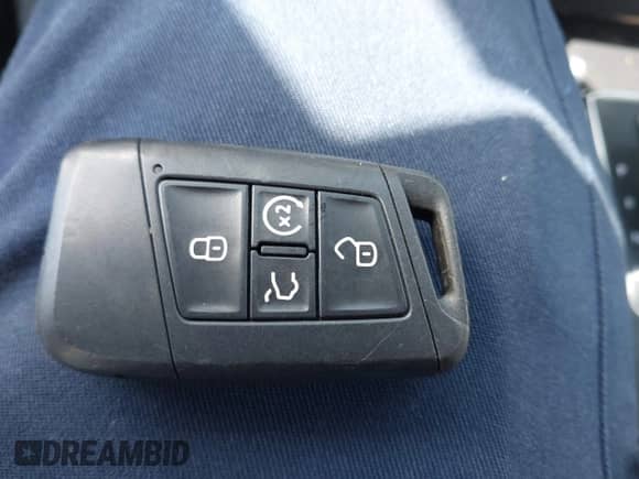 2021 Volkswagen Tiguan SE with VIN 3VV3B7AX2MM084659, listed as a IAAI auction lot 43050149 with 66,676 mi miles and . Bid and sale history available at DreamBid. Image 11.