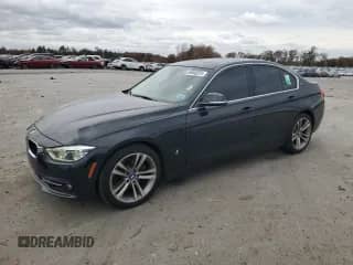 2018 BMW 3 Series 330e с VIN WBA8E1C55JA167531, выставлен на аукционе Copart как лот 89883875 с пробегом 84 433 миль миль и Чистый • Clean title. История ставок и продаж доступна на DreamBid. Изображение 1.