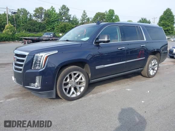 2017 Cadillac Escalade ESV Premium Luxury с VIN 1GYS4JKJ4HR247094, выставлен на аукционе IAAI как лот 42475908 с пробегом 116 610 миль миль и . История ставок и продаж доступна на DreamBid. Изображение 2.