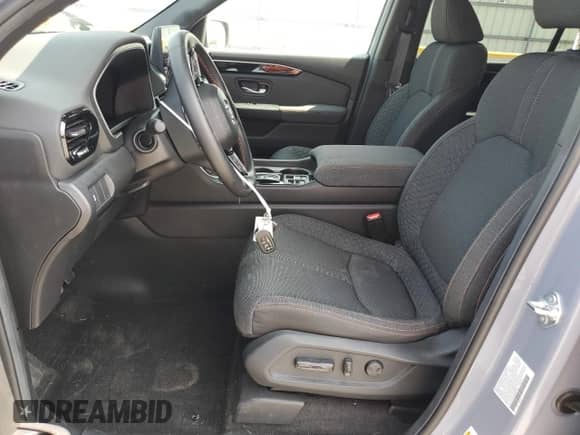 2024 Honda Pilot Sport с VIN 5FNYG2H34RB005497, выставлен на аукционе Copart как лот 70763684 с пробегом 8 951 миль миль и Списание • Salvage title. История ставок и продаж доступна на DreamBid. Изображение 7.