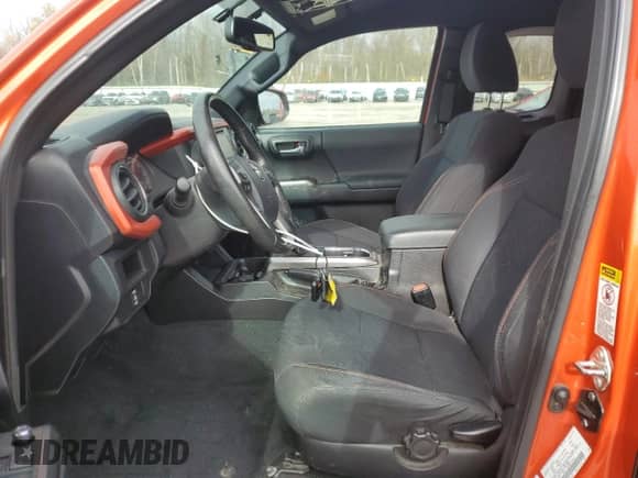 2016 Toyota Tacoma SR5 with VIN 5TFSZ5ANXGX008677, listed as a Copart auction lot 90244415 with 98,772 mi miles and Salvage title. Bid and sale history available at DreamBid. Image 7.