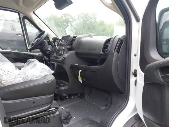 2025 Ram ProMaster Cargo Tradesman с VIN 3C6MRVJG5SE517733, выставлен на аукционе IAAI как лот 42302812 с пробегом 3 824 миль миль и . История ставок и продаж доступна на DreamBid. Изображение 5.