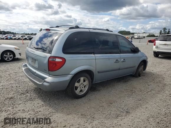 2006 Dodge Caravan SXT with VIN 1D4GP45R86B501601, listed as a Copart auction lot 85297395 with 277,282 mi miles and Salvage title. Bid and sale history available at DreamBid. Image 3.