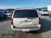 2010 Chevrolet Suburban LTZ z VIN 1GNUCKE00AR176516, wystawiony jako IAAI lot #42326903 z przebiegiem 189 777 mil mil oraz . Historia ofert i sprzedaży dostępna na DreamBid. Obrazek 17.