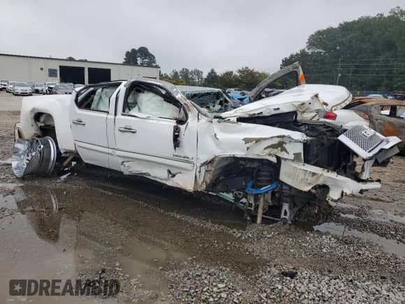2010 GMC Sierra 1500 Denali z VIN 3GTRKXE29AG122910, wystawiony jako Copart lot #72068604 z przebiegiem 112 571 mil mil oraz Szkoda całkowita • Salvage title. Historia ofert i sprzedaży dostępna na DreamBid. Obrazek 4.