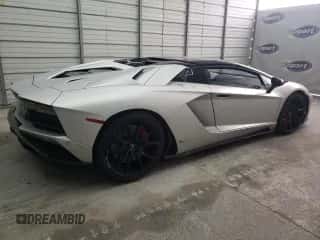 2018 Lamborghini Aventador S with VIN ZHWUV4ZD2JLA07042, listed as a Copart auction lot 85251014 with 29,450 mi miles and Salvage title. Bid and sale history available at DreamBid. Image 3.