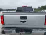 2017 Chevrolet Silverado 1500 Custom с VIN 1GCRCPEH8HZ246260, выставлен на аукционе IAAI как лот 42876102 с пробегом 138 413 миль миль и . История ставок и продаж доступна на DreamBid. Изображение 16.