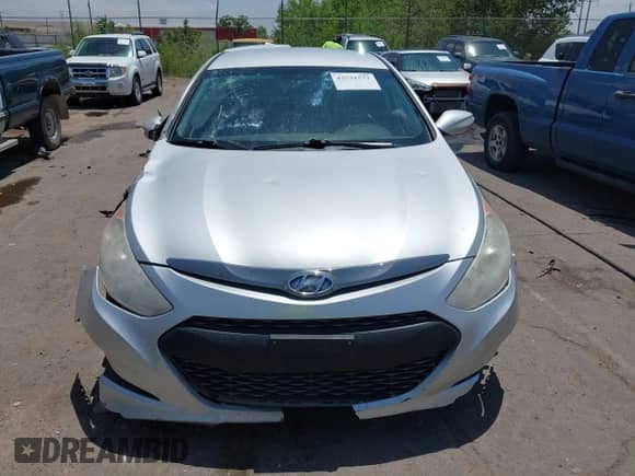 2015 Hyundai Sonata z VIN KMHEC4A43FA134456, wystawiony jako IAAI lot #42531573 z przebiegiem Nie podano mil oraz . Historia ofert i sprzedaży dostępna na DreamBid. Obrazek 11.