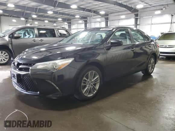 2015 Toyota Camry SE with VIN 4T1BF1FKXFU029962, listed as a Copart auction lot 64106905 with 130,537 mi miles and Salvage title. Bid and sale history available at DreamBid. Image 1.