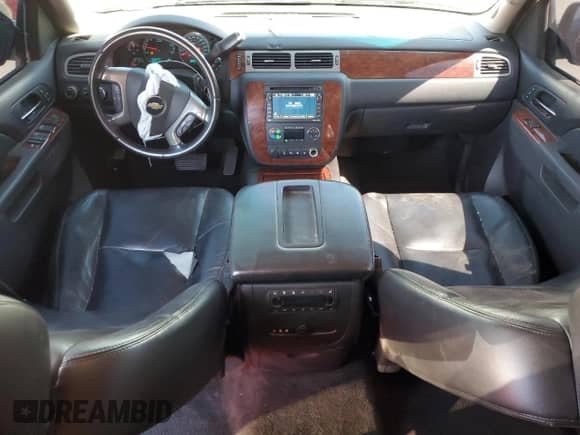 2011 Chevrolet Tahoe LTZ with VIN 1GNSKCE08BR225673, listed as a Copart auction lot 82283985 with 108,396 mi miles and Salvage title. Bid and sale history available at DreamBid. Image 8.