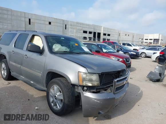 2008 Chevrolet Suburban LTZ с VIN 3GNFC16098G109439, выставлен на аукционе IAAI как лот 42742290 с пробегом Не указан миль и . История ставок и продаж доступна на DreamBid. Изображение 1.