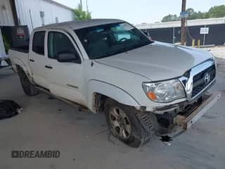 2011 Toyota Tacoma PreRunner с VIN 3TMJU4GN8BM111574, выставлен на аукционе IAAI как лот 42290215 с пробегом 267 748 миль миль и . История ставок и продаж доступна на DreamBid. Изображение 1.