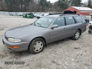 1993 Toyota Camry с VIN 4T1VK12W9PU051549, выставлен на аукционе Copart как лот 44151964 с пробегом 145 852 миль миль и Чистый • Clean title. История ставок и продаж доступна на DreamBid. Изображение 1.