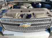 2008 Chevrolet Suburban LTZ z VIN 3GNFK16398G157049, wystawiony jako IAAI lot #43479350 z przebiegiem 147 963 mil mil oraz . Historia ofert i sprzedaży dostępna na DreamBid. Obrazek 10.