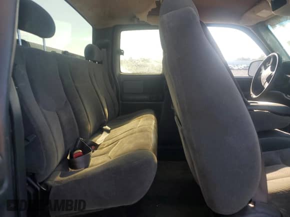2003 Chevrolet Silverado 2500 LT с VIN 1GCGK29U93Z225026, выставлен на аукционе Copart как лот 81873645 с пробегом Не указан миль и Списание • Salvage title. История ставок и продаж доступна на DreamBid. Изображение 10.