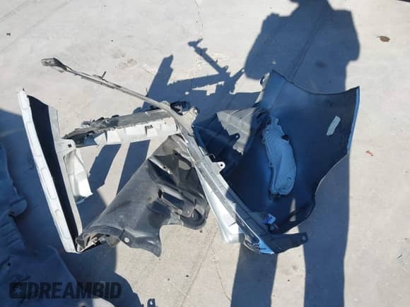 2015 Toyota Camry LE с VIN 4T1BD1FK5FU155684, выставлен на аукционе IAAI как лот 43425776 с пробегом 178 242 миль миль и . История ставок и продаж доступна на DreamBid. Изображение 11.